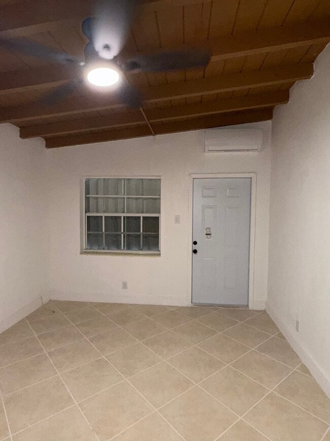 Photo - 1421 N Andrews Ave (Fort Lauderdale, FL) Apartment