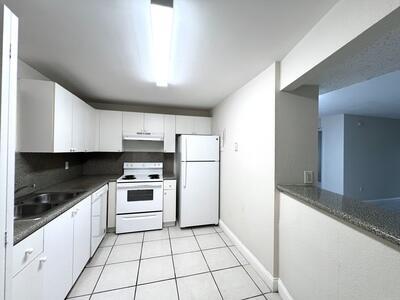 Foto del edificio - 4215 N University Dr