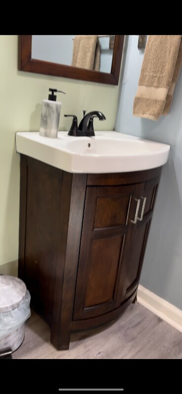 Foto del edificio - 6816 Osborne Dr