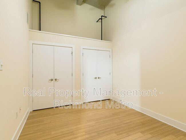 Foto del edificio - 815 Perry St