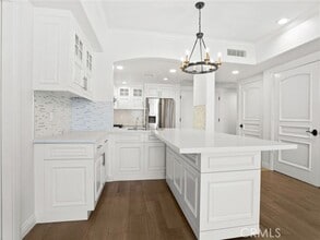 Building Photo - 1598 Long BCH