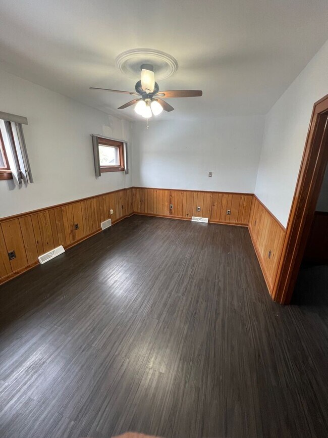 Foto del edificio - YOUNGSTOWN POLAND RD DUPLEX