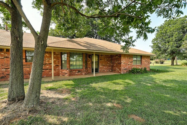 Foto del edificio - 3x2 Quiet Country Living in Edmond!