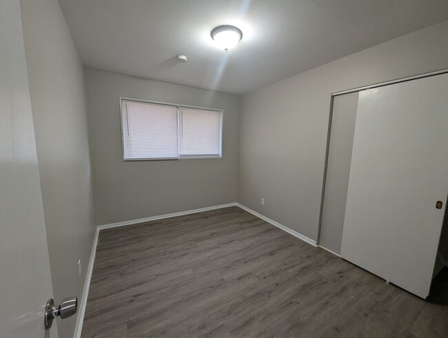 Foto del edificio - **$500 Security Deposit & 1st Month Free w...