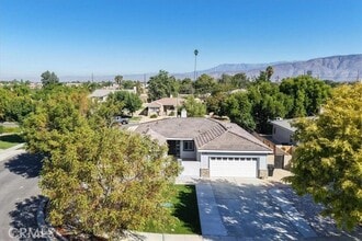 Building Photo - 2564 Wallace Ct