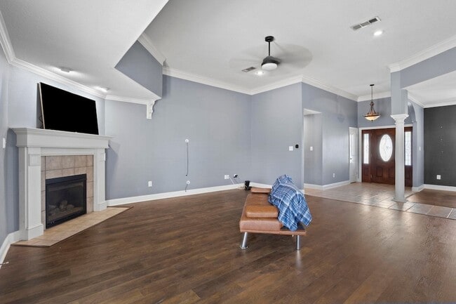 Foto del edificio - 685 Winchester Dr