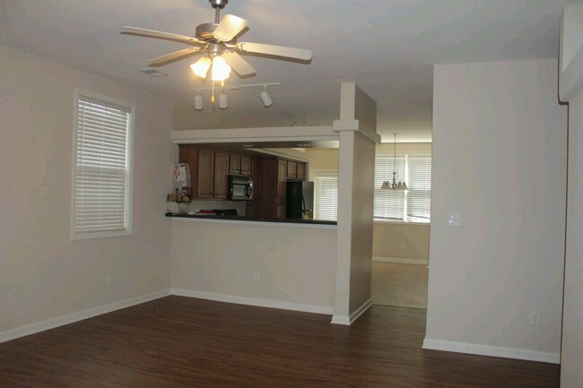 Foto del edificio - 2764 Red Clover Ln