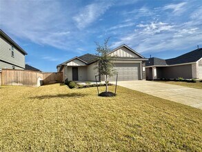 Building Photo - 40962 Seasoned Oak Ln
