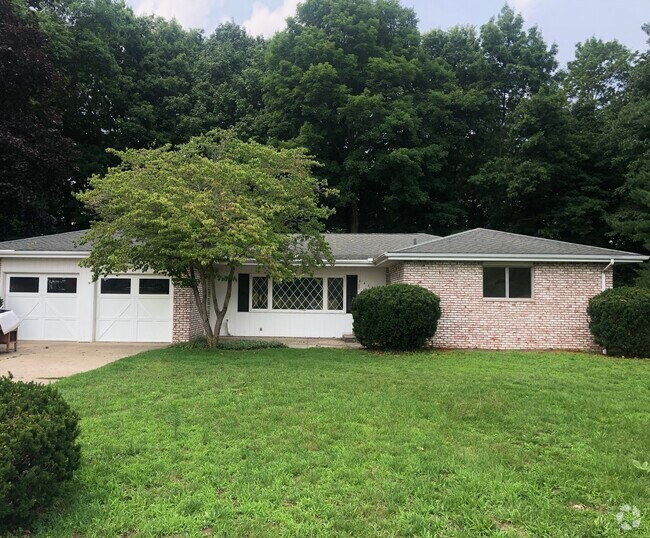 Apartments For Rent in Sodus, MI with Yard 1 Rentals