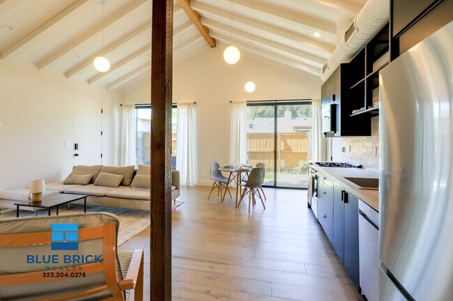 Foto del edificio - 14120 Archwood St