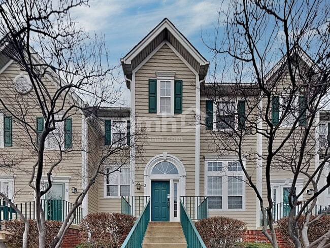 Building Photo - 2409 Courtyard Cir