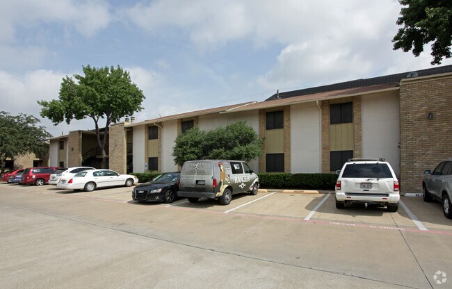 Foto del edificio - Preston Road Condominiums