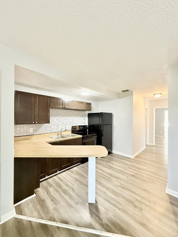 Foto del edificio - 725 14th Ave S