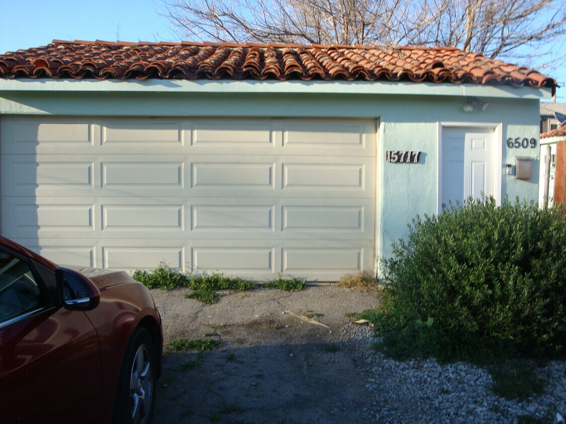 15717 Haynes St, Van Nuys, CA 91406 House Rental in Van Nuys, CA