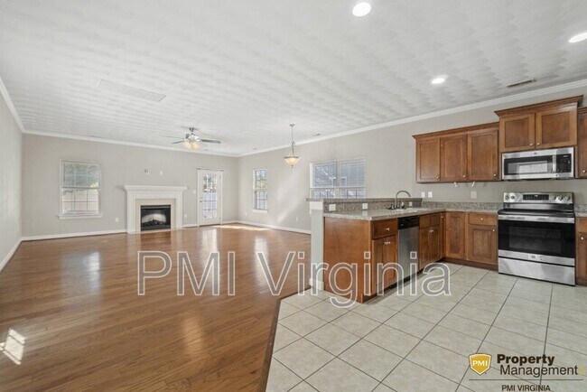 Building Photo - 1308 Lucas Ave