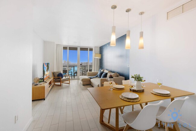 Foto del edificio - 2602 E Hallandale Beach Blvd