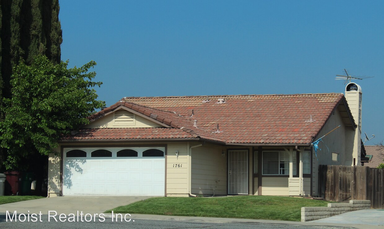 Primary Photo - 3 br, 2 bath House - 1761 Date St