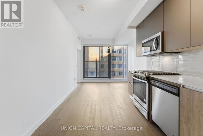 Building Photo - 2A Church St