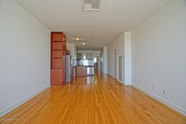 Building Photo - 3810 Wilshire Blvd
