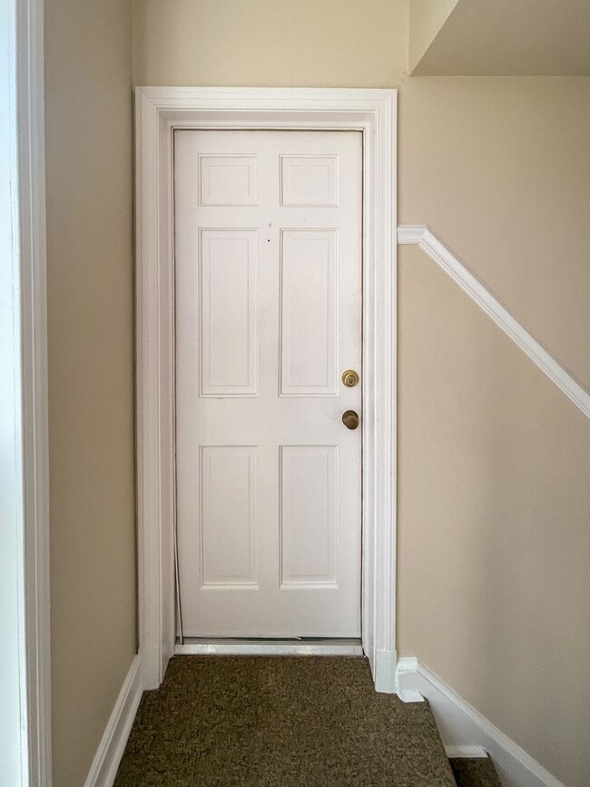 Building Photo - Charming Condo in Historic San Marco with River Views