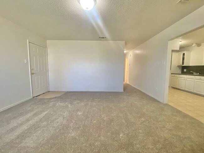 Building Photo - 519 42nd St