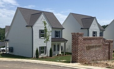 Building Photo - 676 Cottage Grove Dr