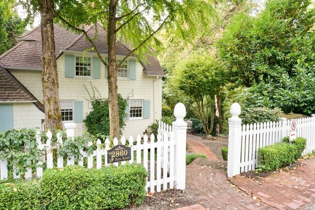 Foto del edificio - Gorgeous Dream Home in the Southwest Hills! Your Pacific Northwest Oasis Awaits!