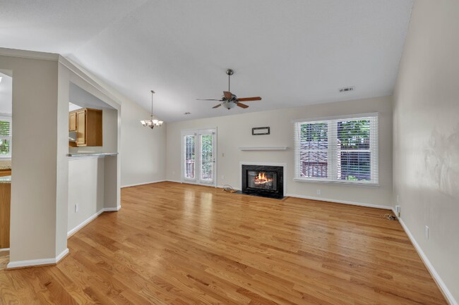 Building Photo - 106 London Plain Ct