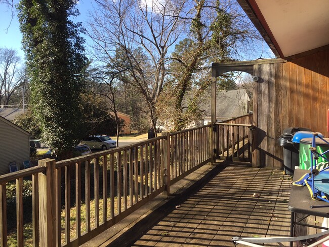 deck - 130 Apple Tree Rd