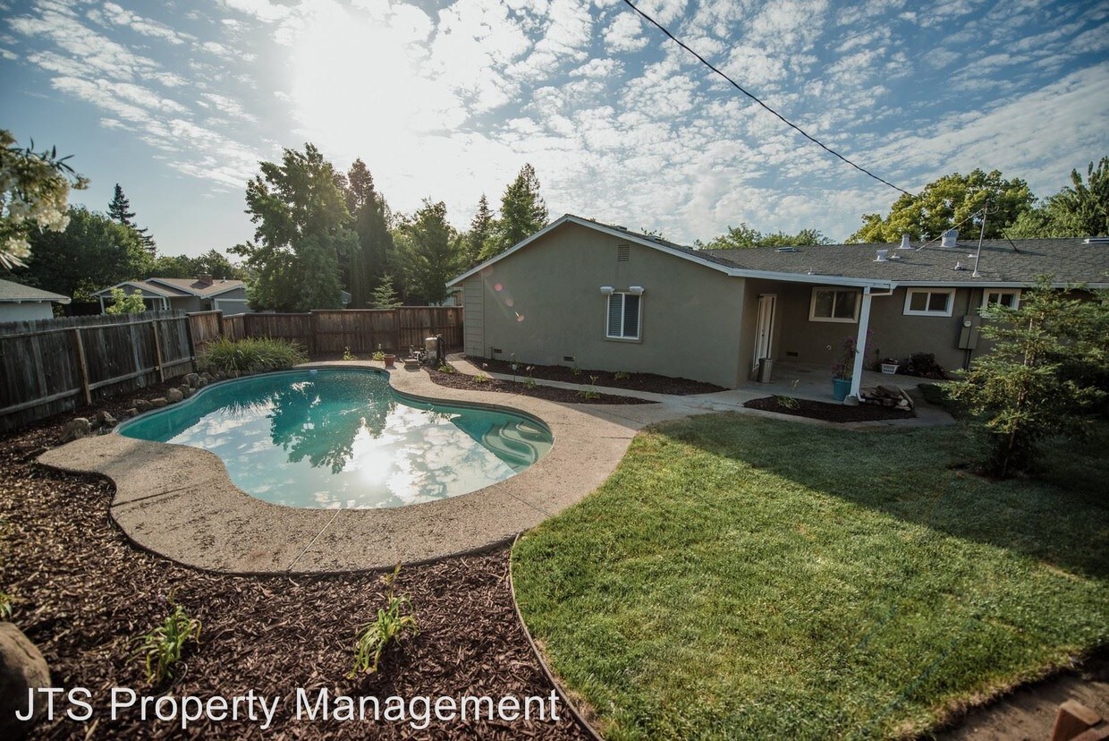 Primary Photo - 3 br, 2 bath House - 8120 Waikiki Drive
