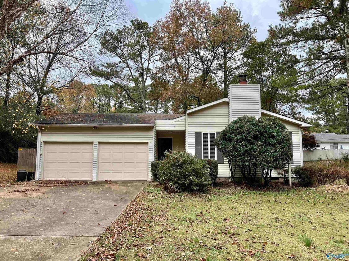 Primary Photo - 15411 Rise St