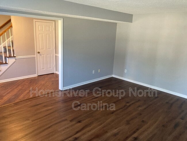Building Photo - 1400 Coventry Woods Ct