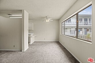 Building Photo - 1295 Federal Ave