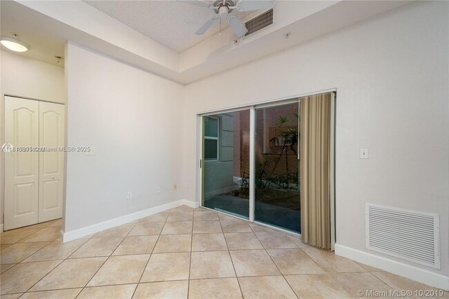 Building Photo - 6001 SW 70th St