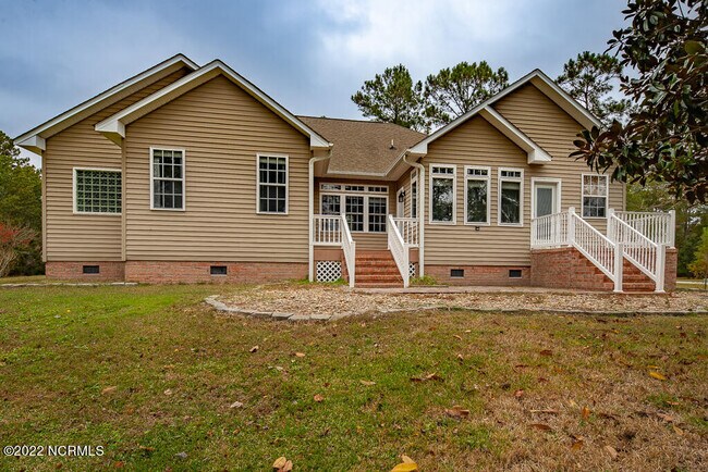 Building Photo - 104 Sandpiper Ct