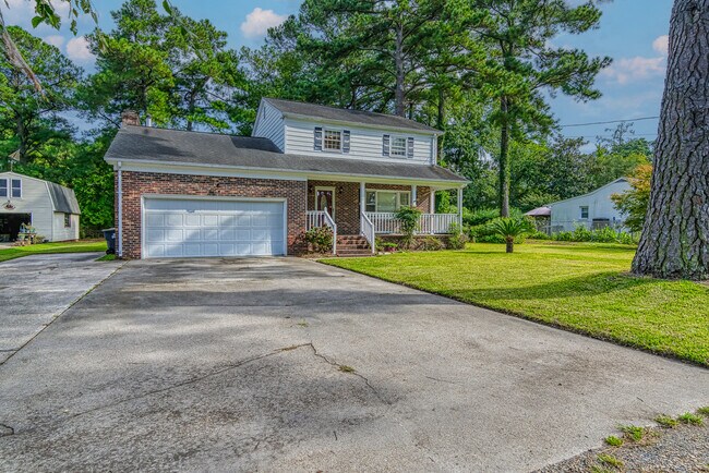 Foto del edificio - 21 Bayview Dr