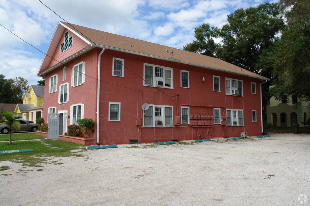 Building Photo - 1661 8th St