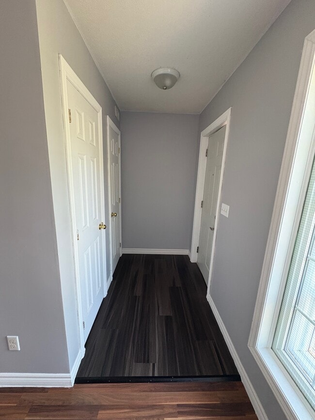 Building Photo - 15 Chicopee Park Ct
