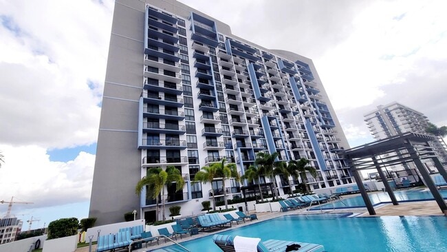 Foto del edificio - 5350 NW 84th Ave