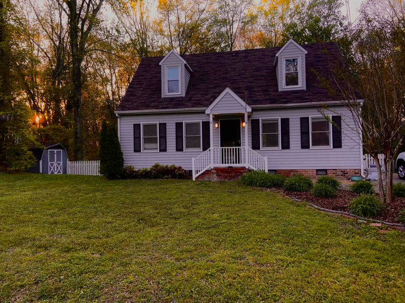 Primary Photo - 10051 N Rinker Ct