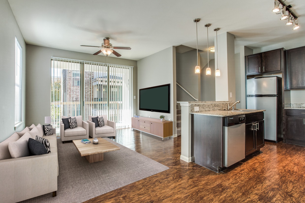 Parkside Towns Apartments Richardson, TX