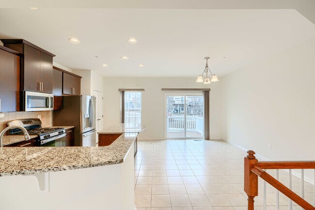 Building Photo - 7403 Wild Honey Way