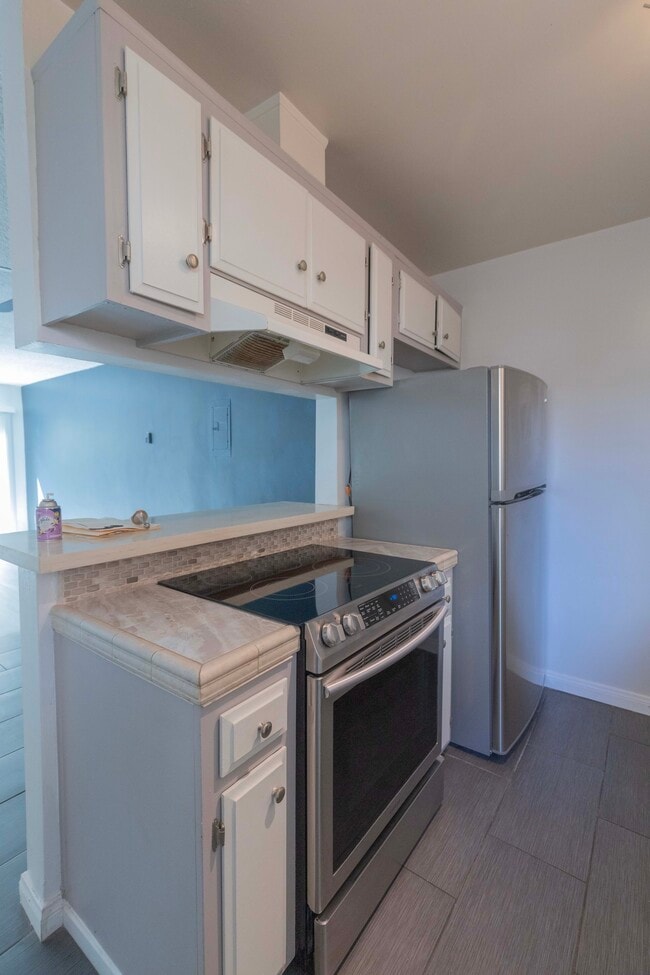 Kitchen - 2951 W 235th St