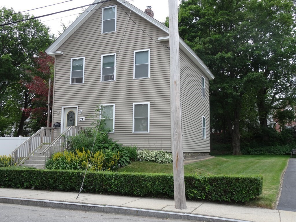 22 Grant St Unit 2, Marlborough, MA 01752 Room for Rent in Marlborough, MA