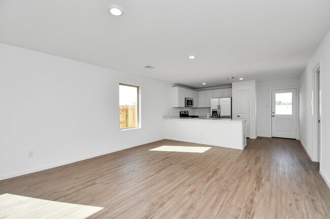 Building Photo - 18602 Cepagatti Dr