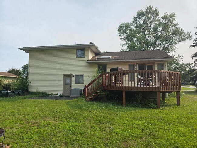 Foto del edificio - 812 Leeds Ln