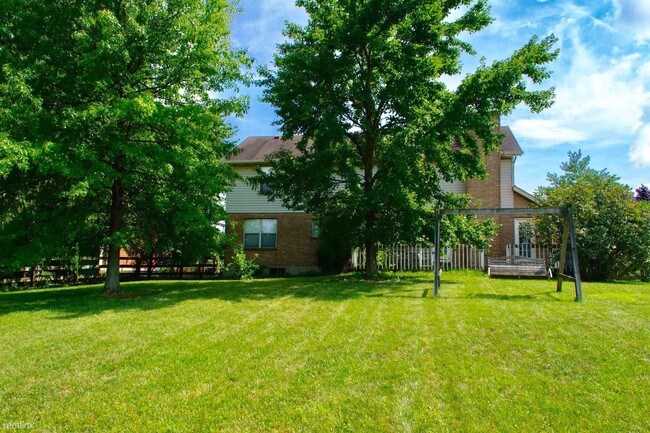 Building Photo - 8282 Fox Knoll Dr