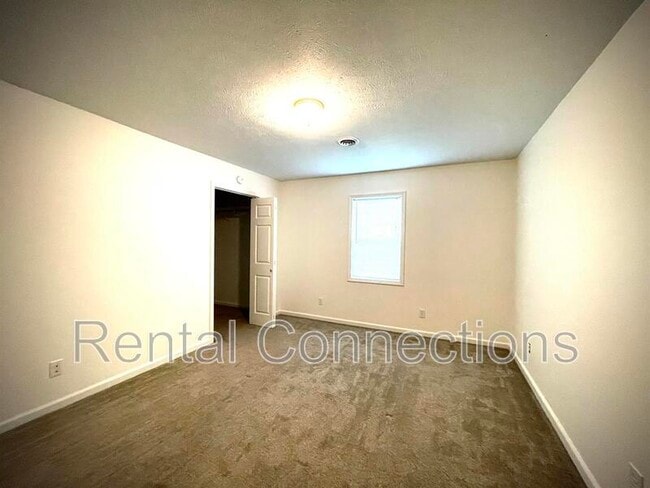 Building Photo - 1212 Montebello Dr