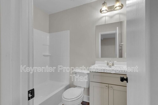 Building Photo - 5715 Bramblegate Rd