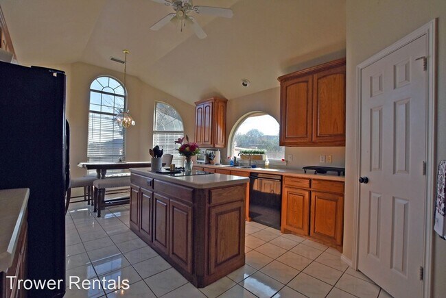 Foto del edificio - 4 br, 3.5 bath House - 26 Dolores Ct.